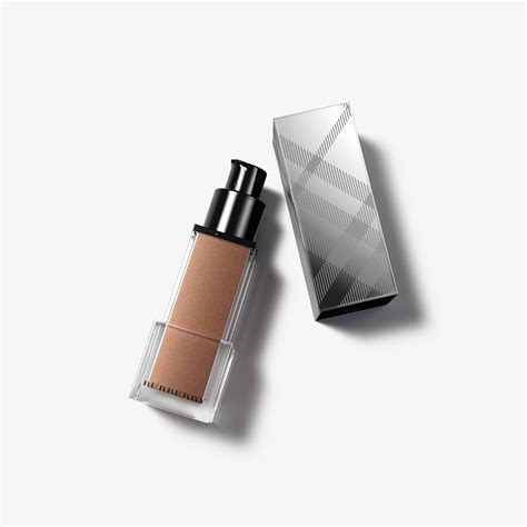 burberry golden radiance fluid base|burberry luminous base reviews.